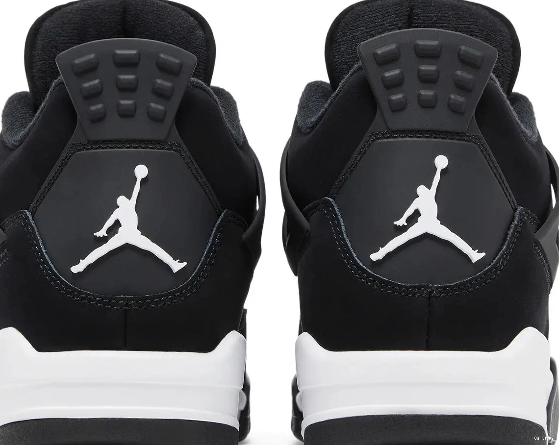 4 White Jordan Retro Thunder 0729